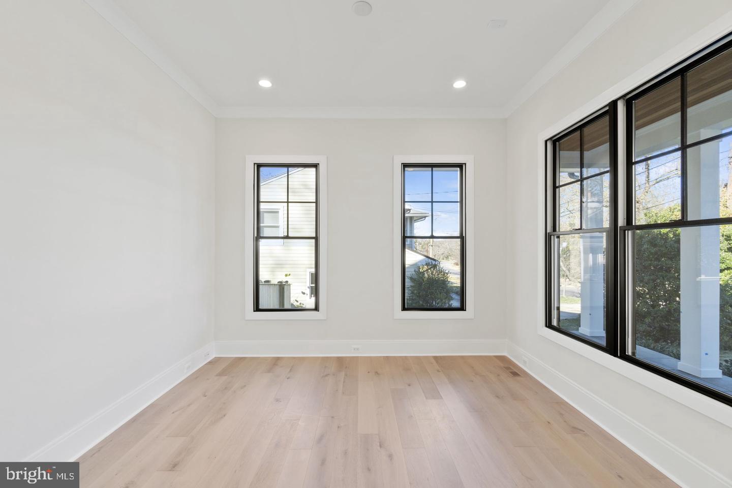OAKWOOD KNOLLS - Residential