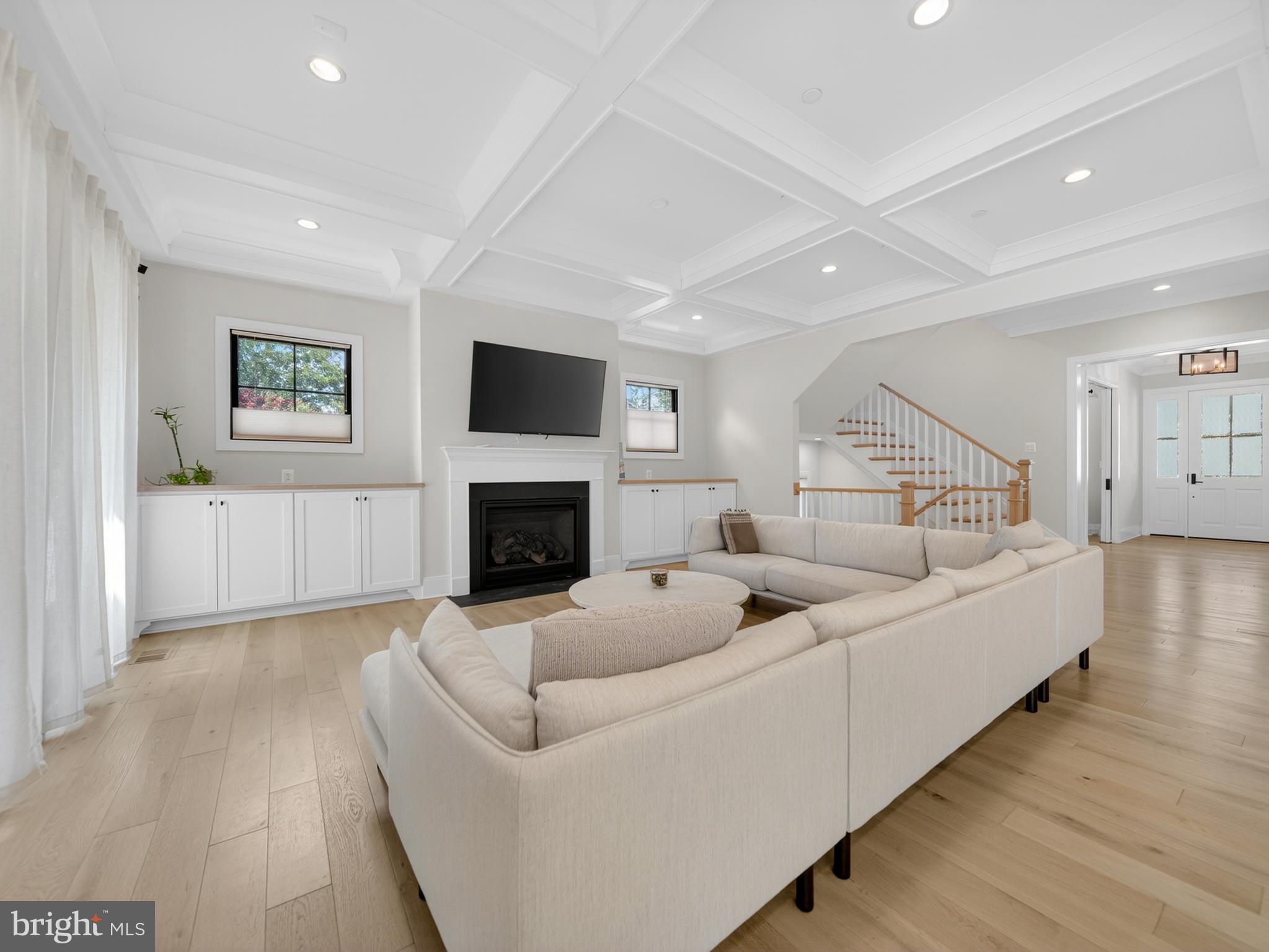 OAKWOOD KNOLLS - Residential