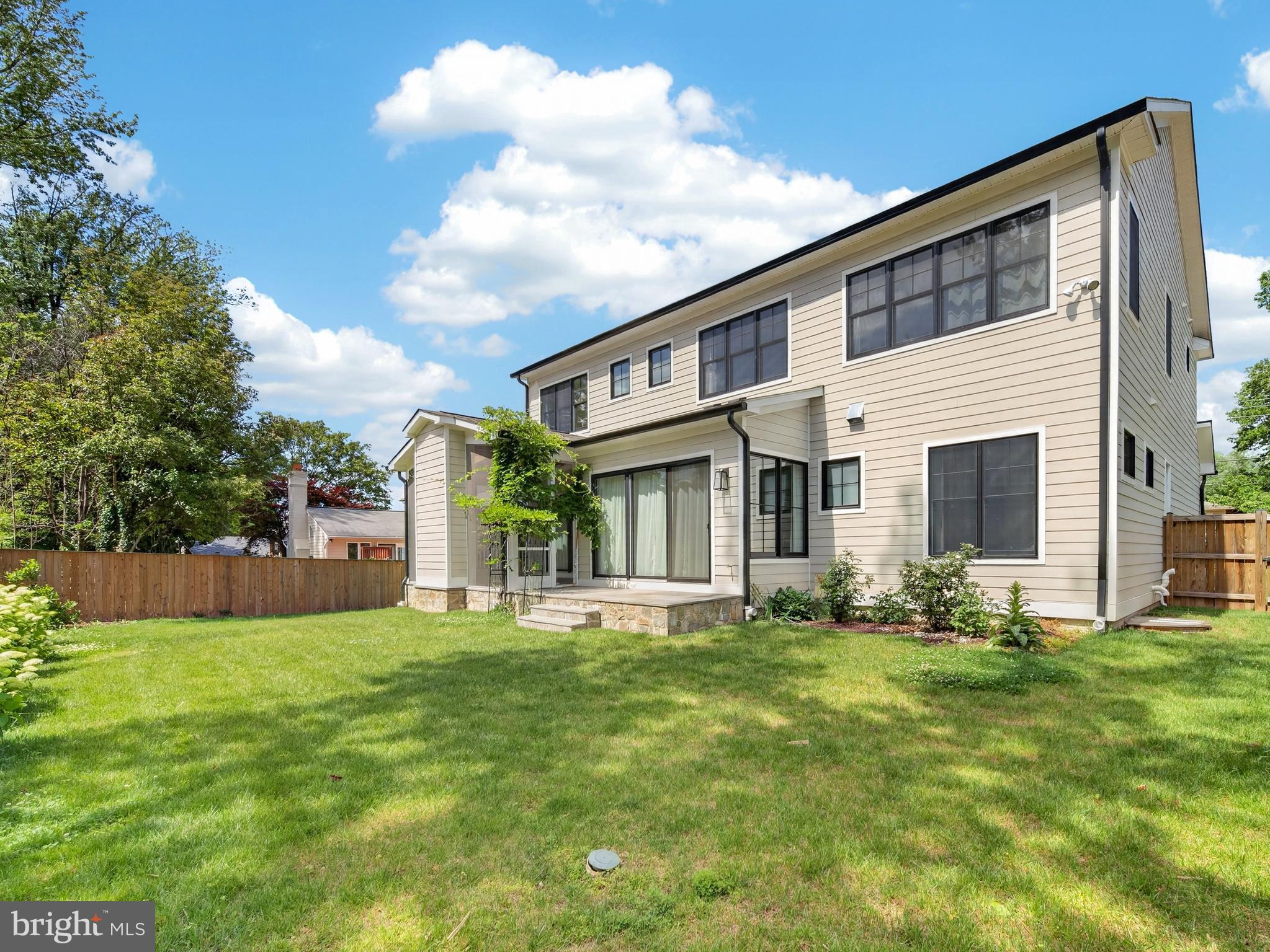 OAKWOOD KNOLLS - Residential