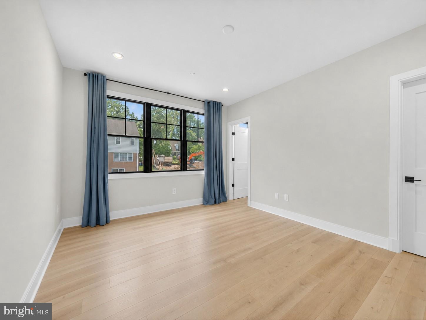 OAKWOOD KNOLLS - Residential