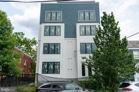 1618 21ST PLACE SE WASHINGTON DC 20020