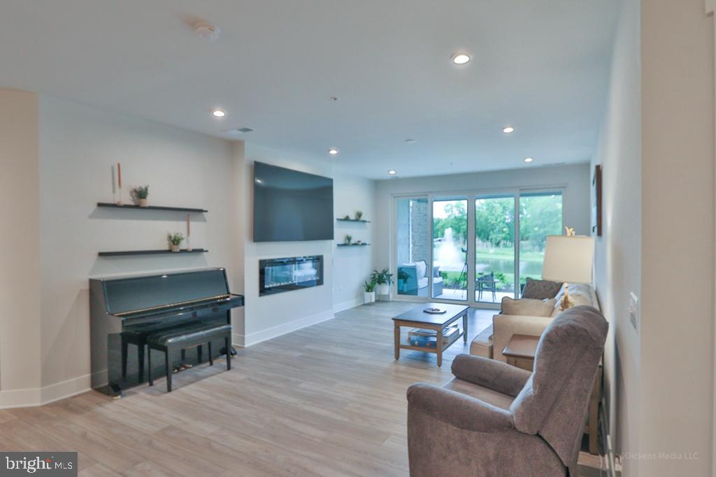 190 HARRIER WAY 11