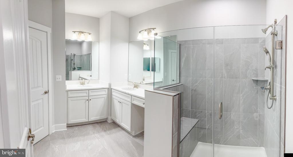 FOUR SEASONS AT KENT ISLAND - Residential