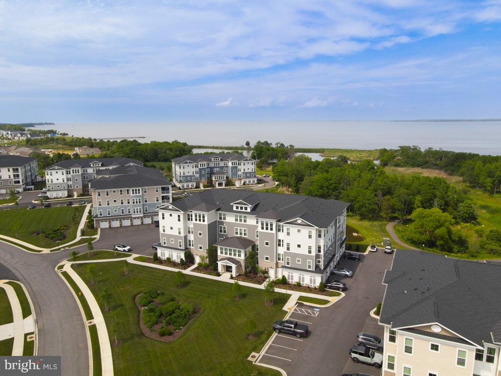 FOUR SEASONS AT KENT ISLAND - Residential