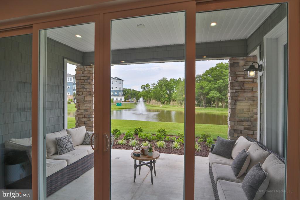 FOUR SEASONS AT KENT ISLAND - Residential