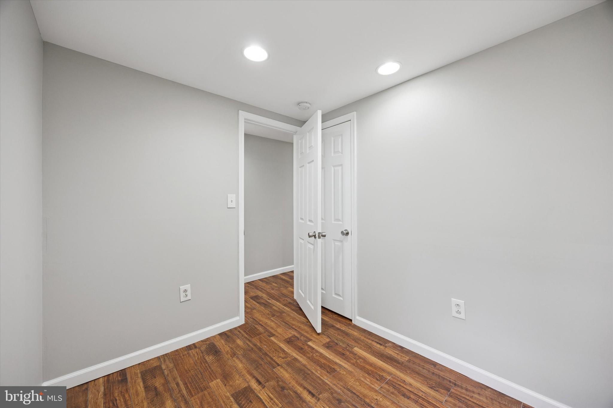 MANTUA - Residential