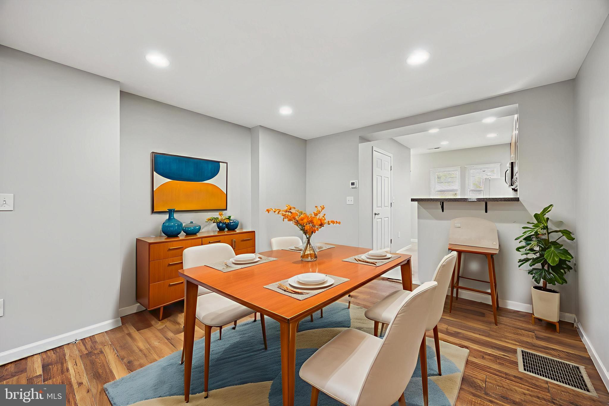 MANTUA - Residential