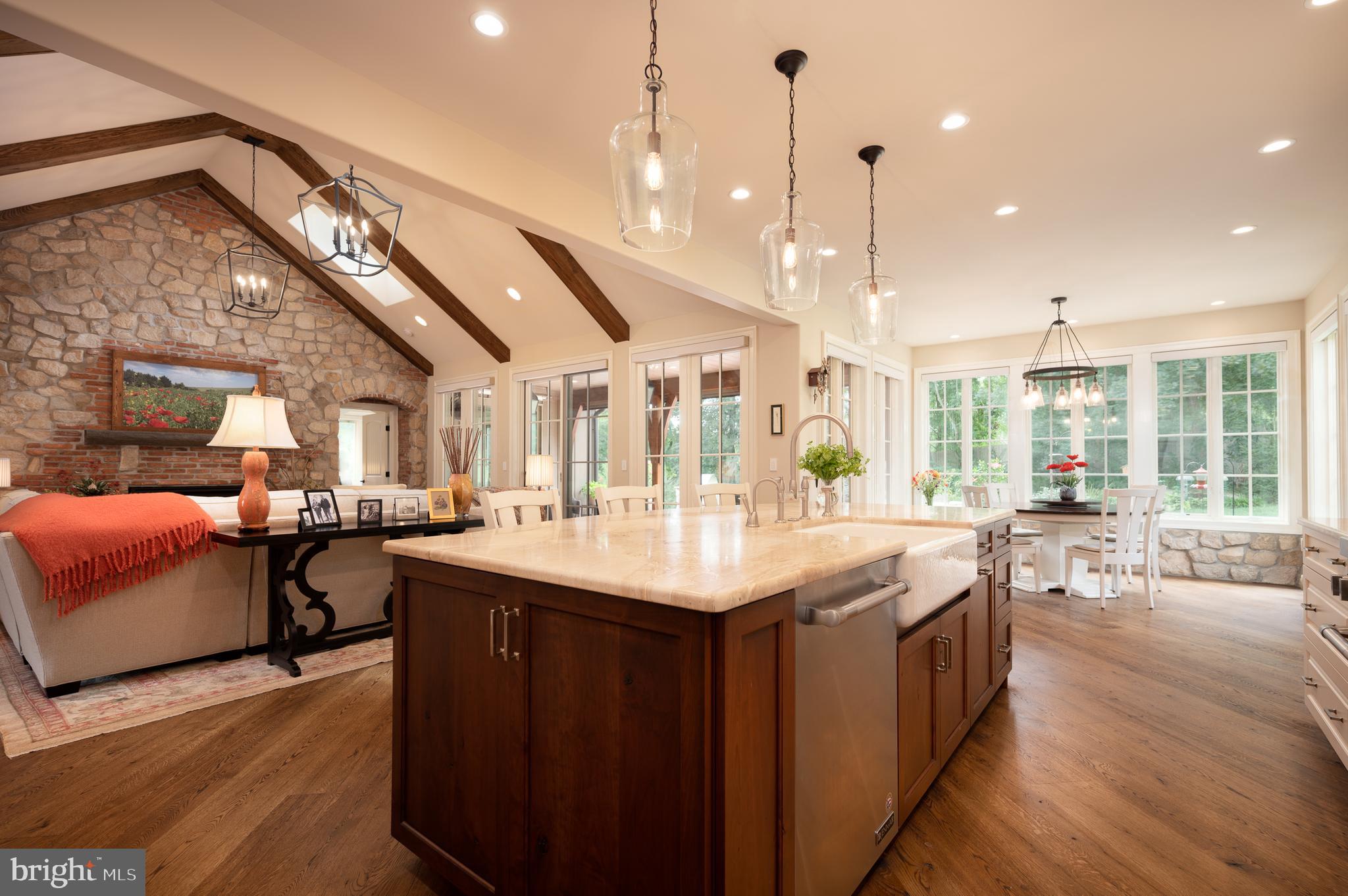 WAGONERS ROW - Residential