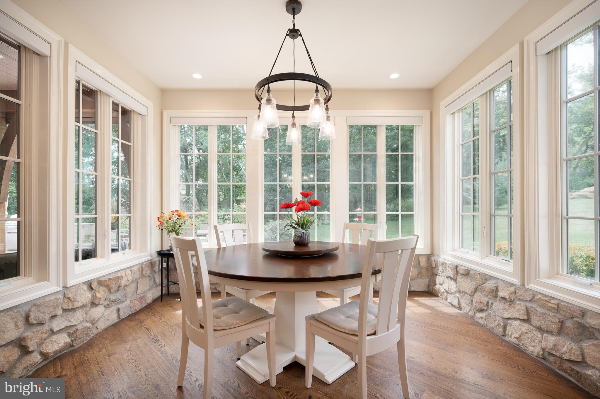 WAGONERS ROW - Residential