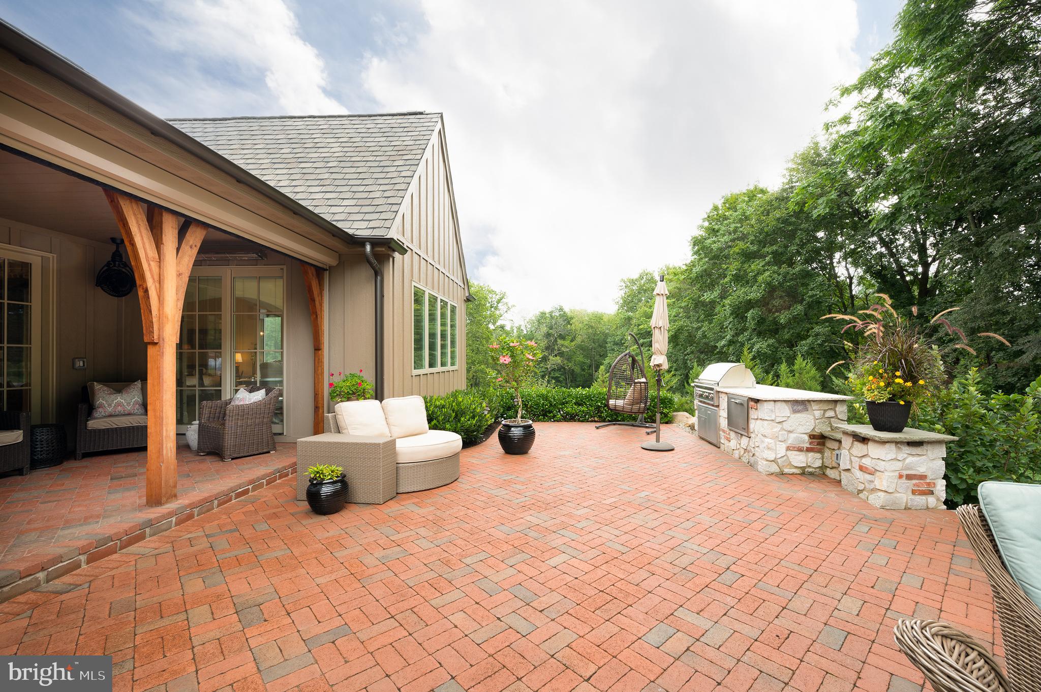 WAGONERS ROW - Residential