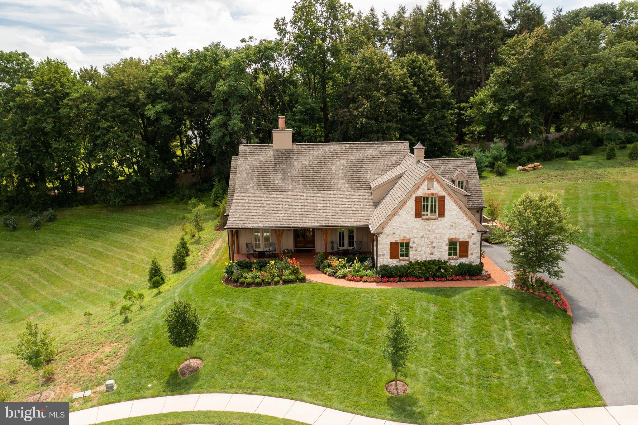 WAGONERS ROW - Residential