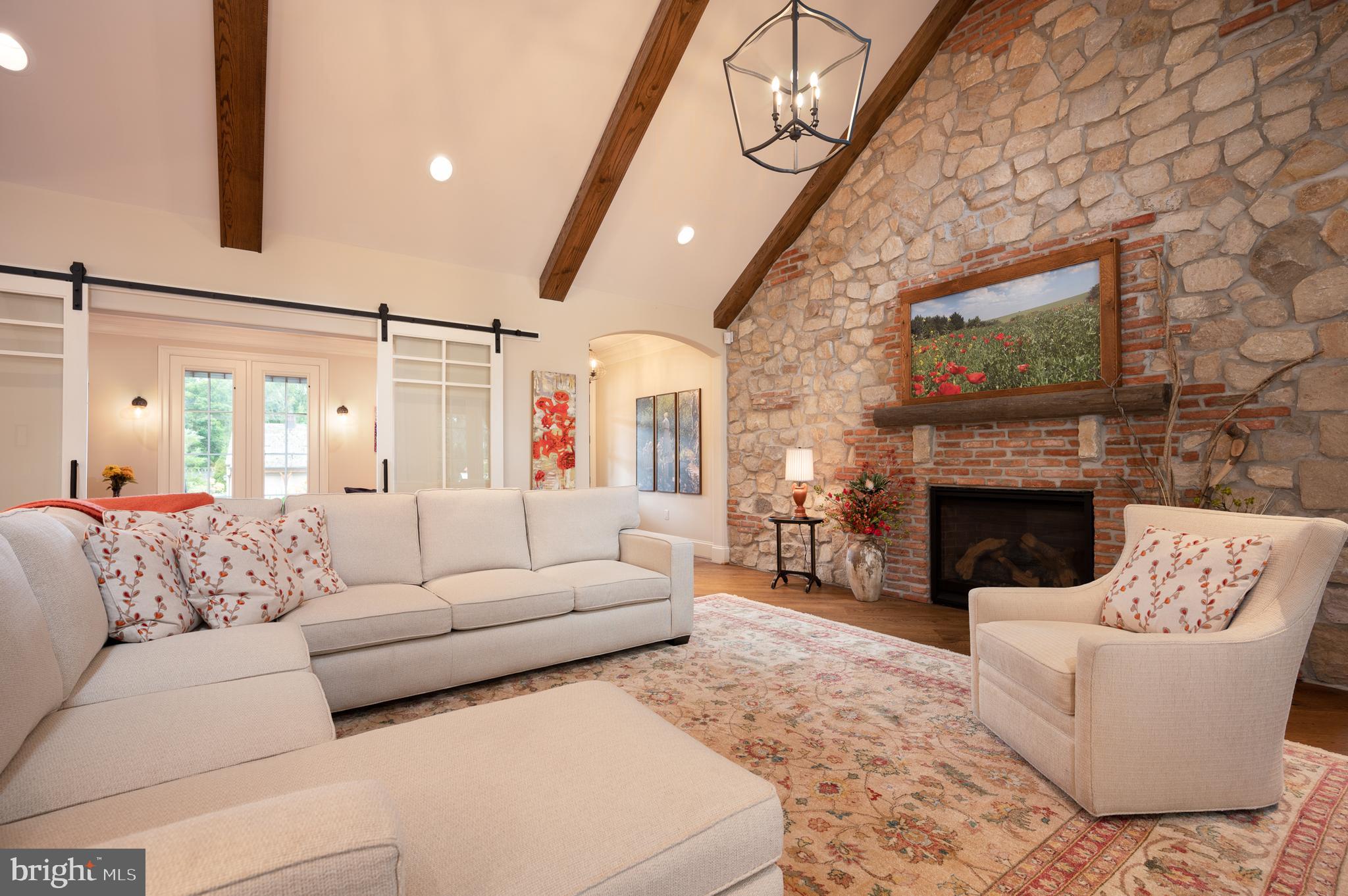 WAGONERS ROW - Residential