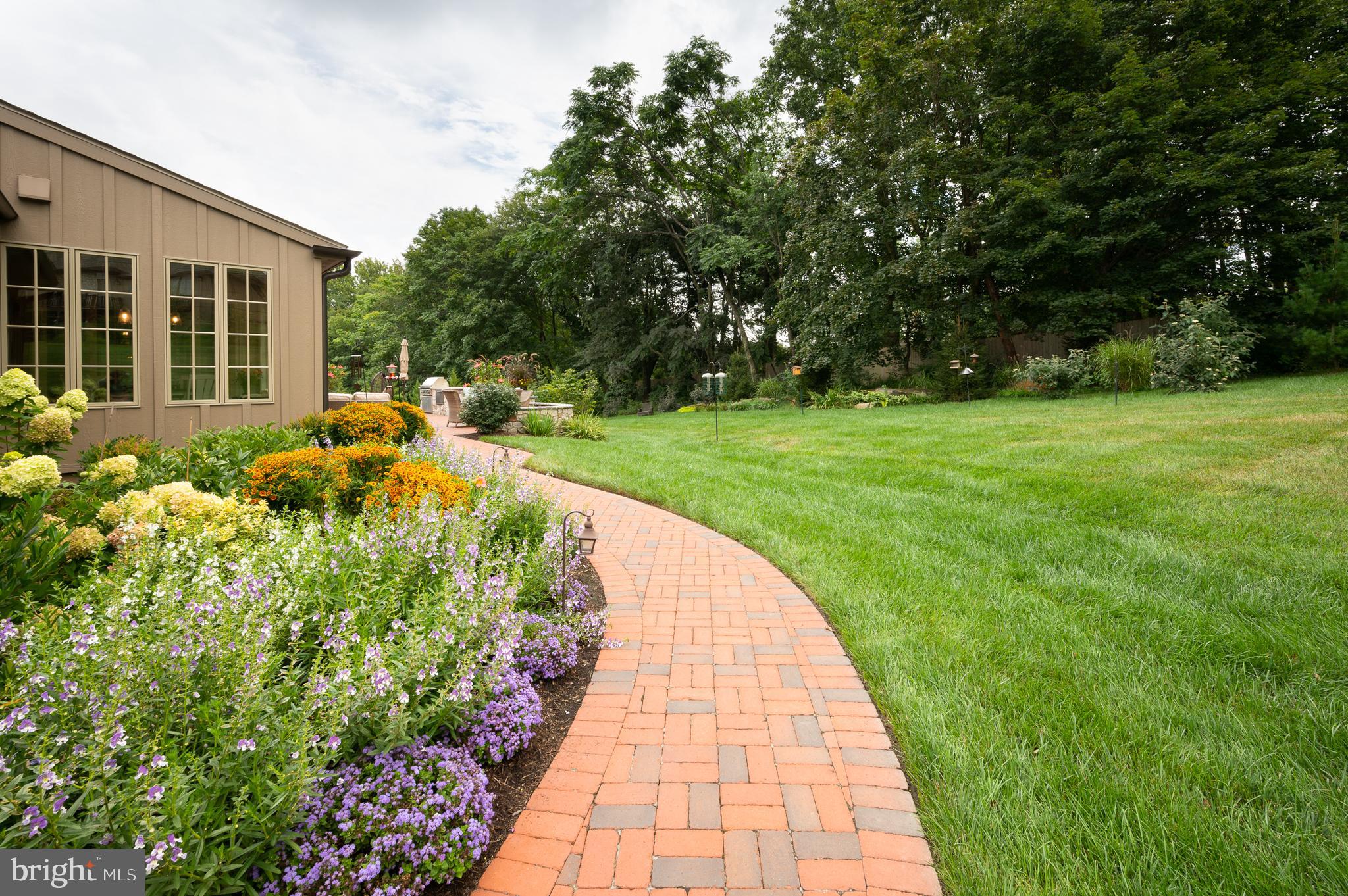 WAGONERS ROW - Residential