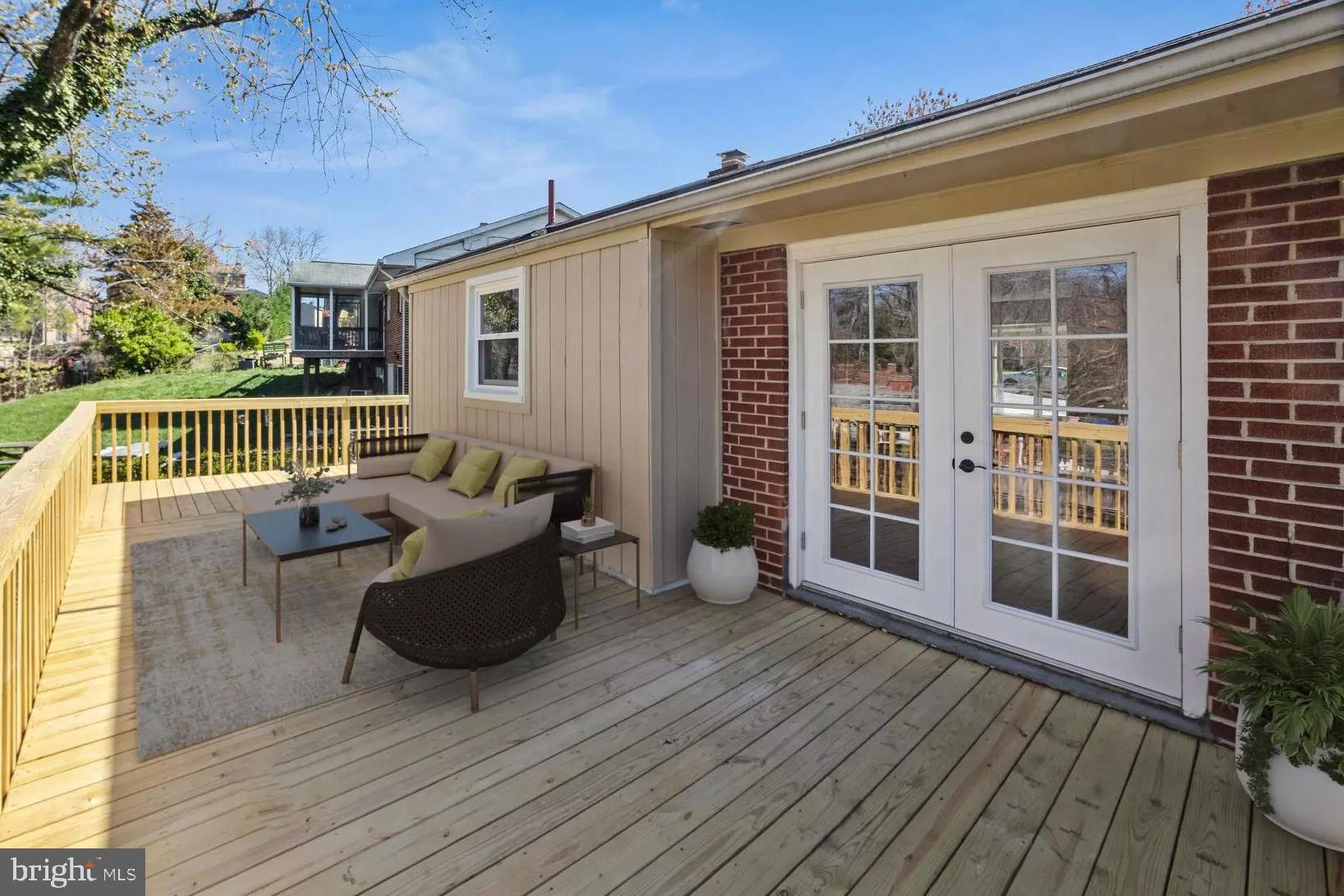 COLLEGE PARK WOODS - Residential Lease