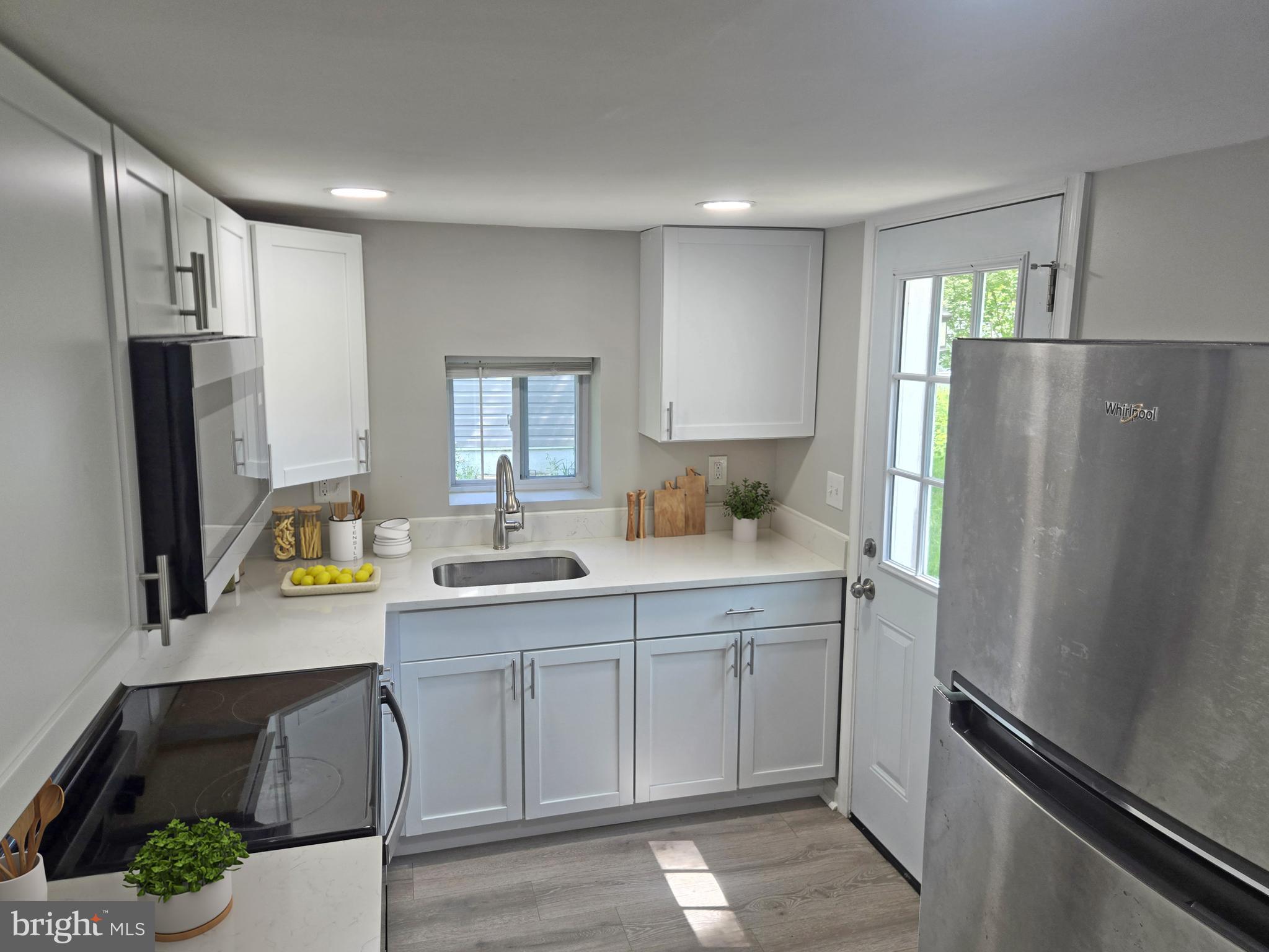 ABERDEEN HILLS - Residential