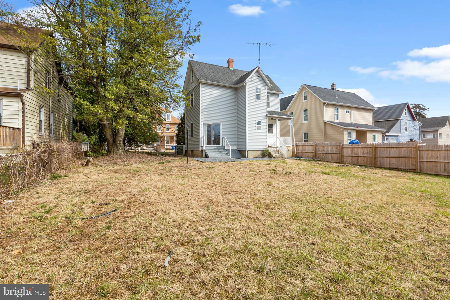 FRANKFORD - Residential