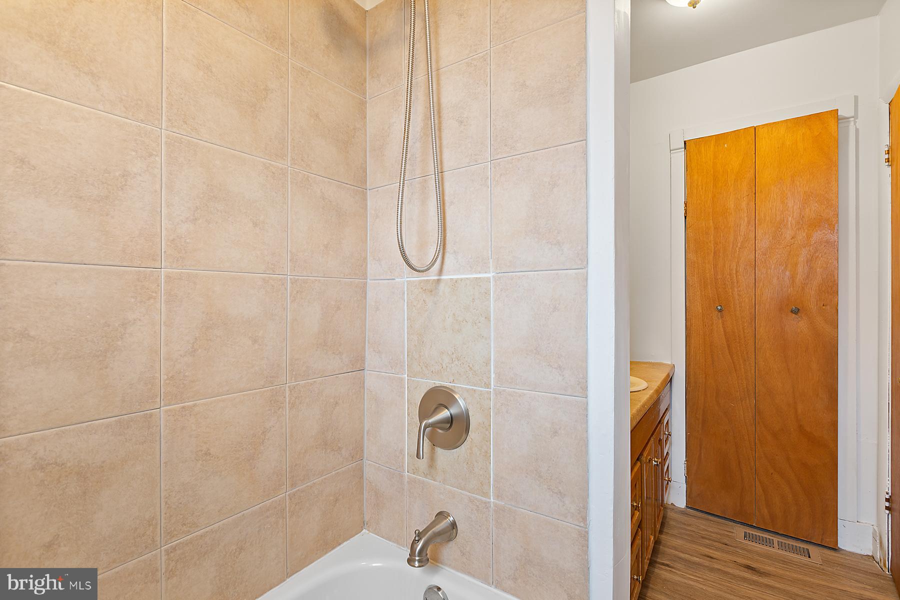 FRANKFORD - Residential