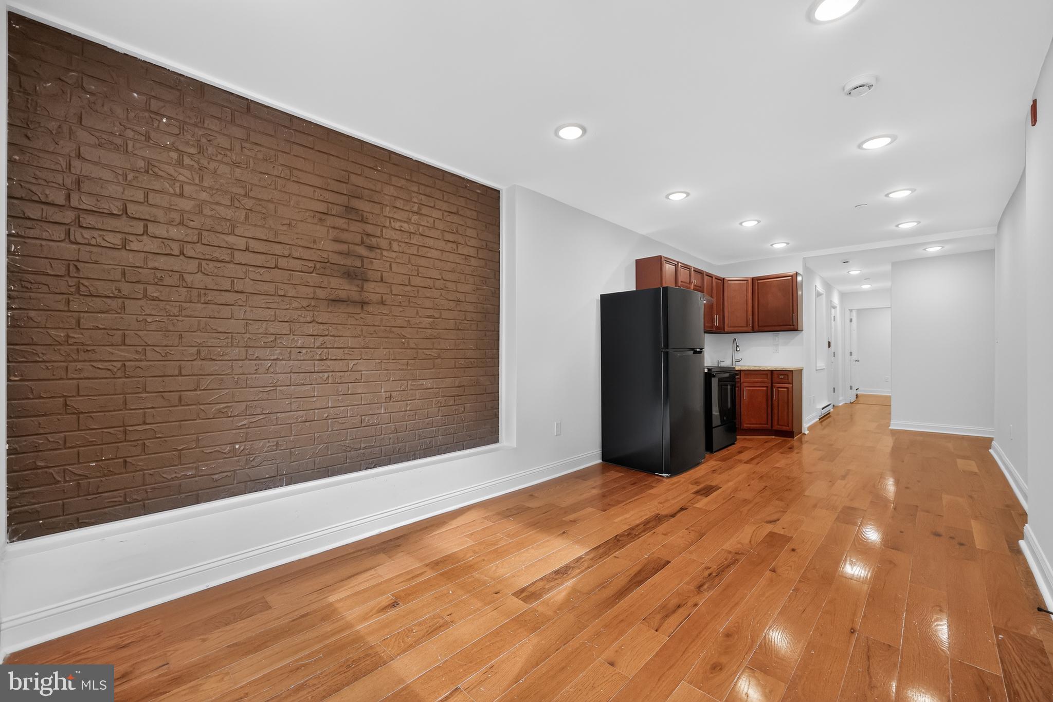 2025 N 4TH STREET