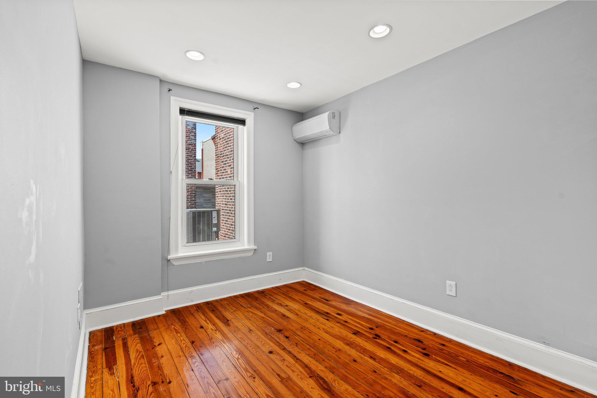 FAIRMOUNT - Residential