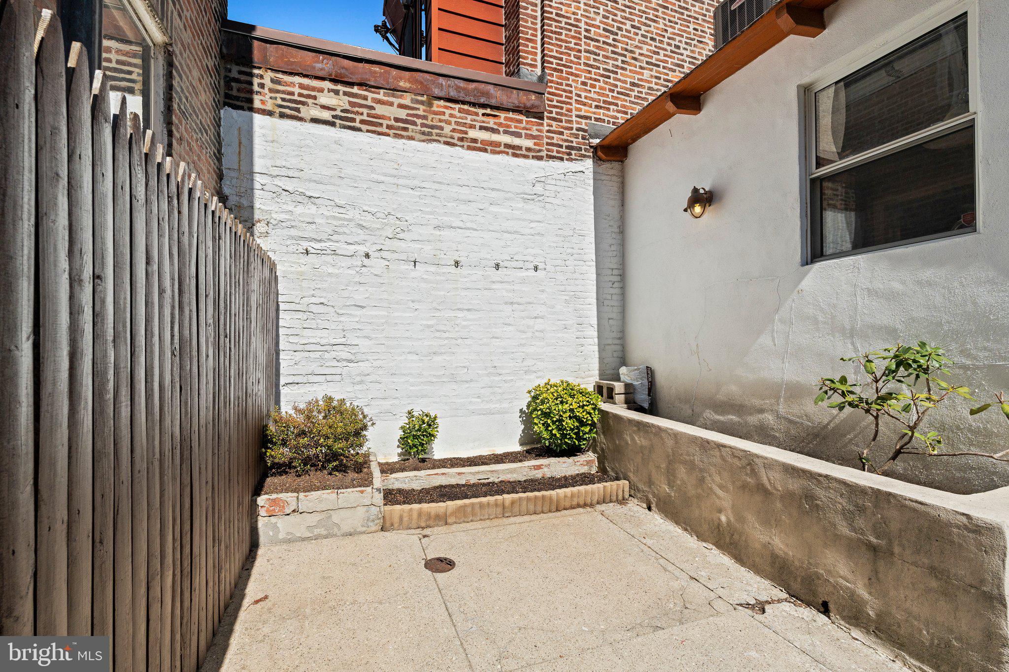 FAIRMOUNT - Residential