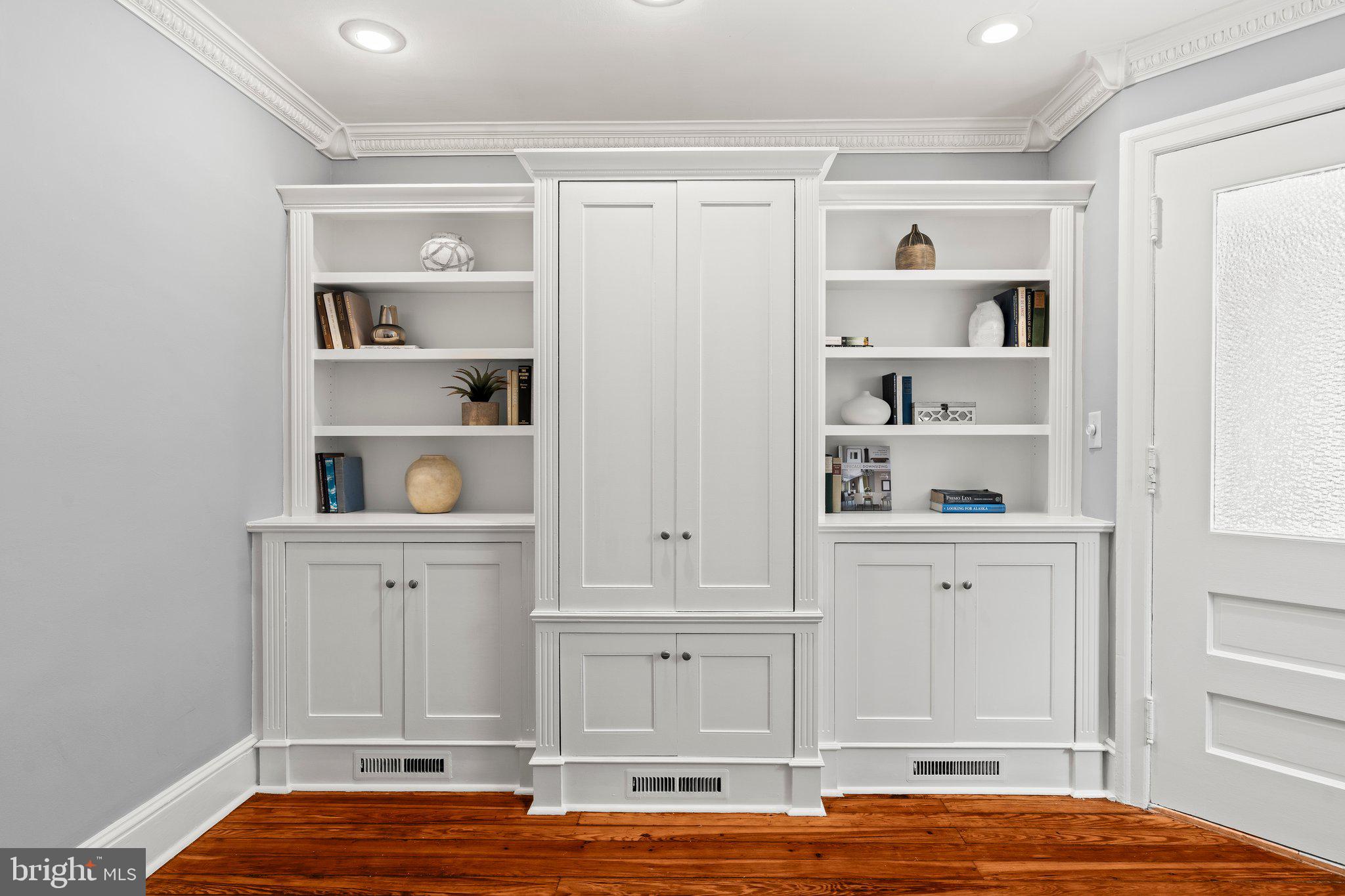 FAIRMOUNT - Residential