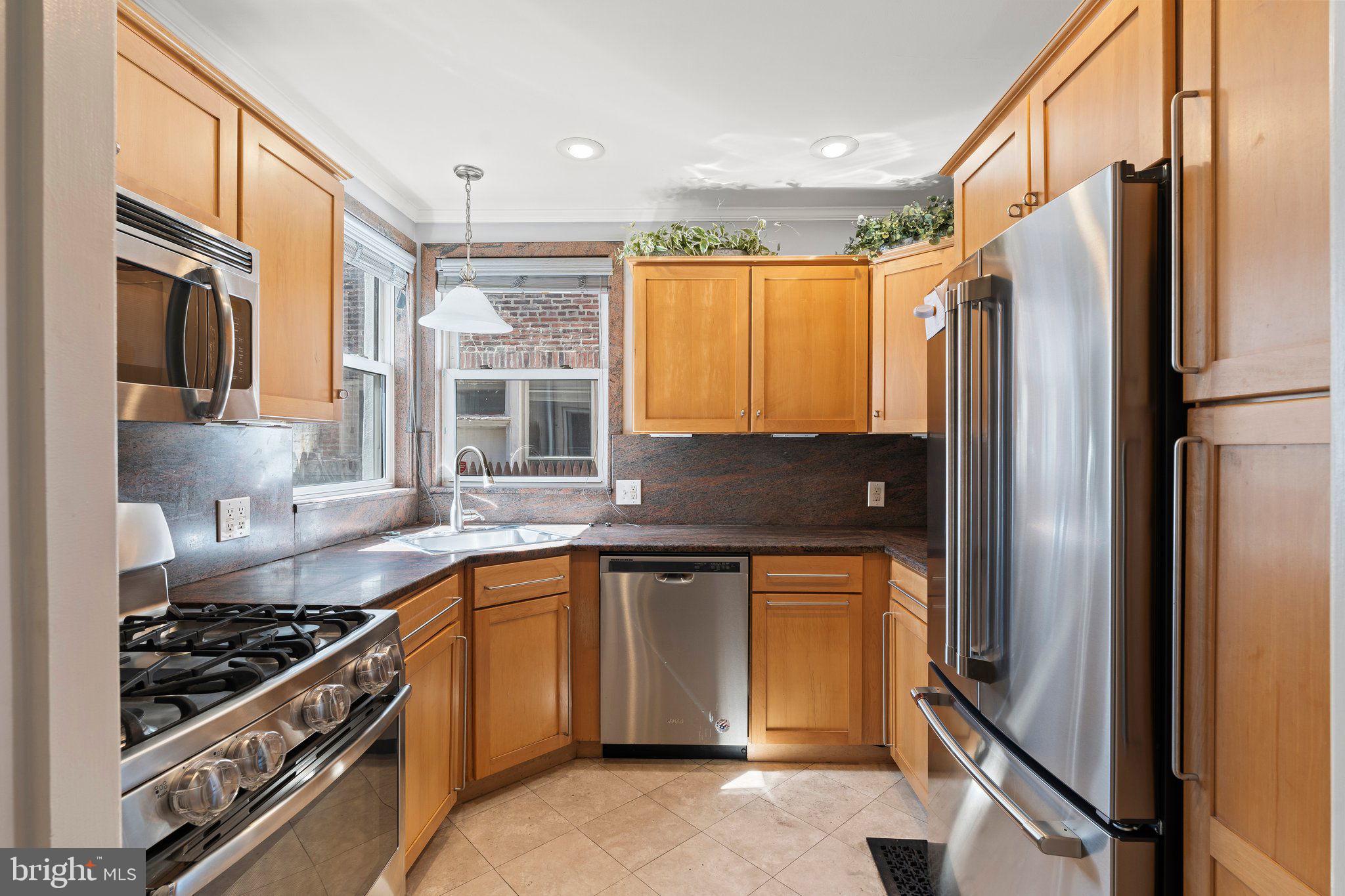 FAIRMOUNT - Residential