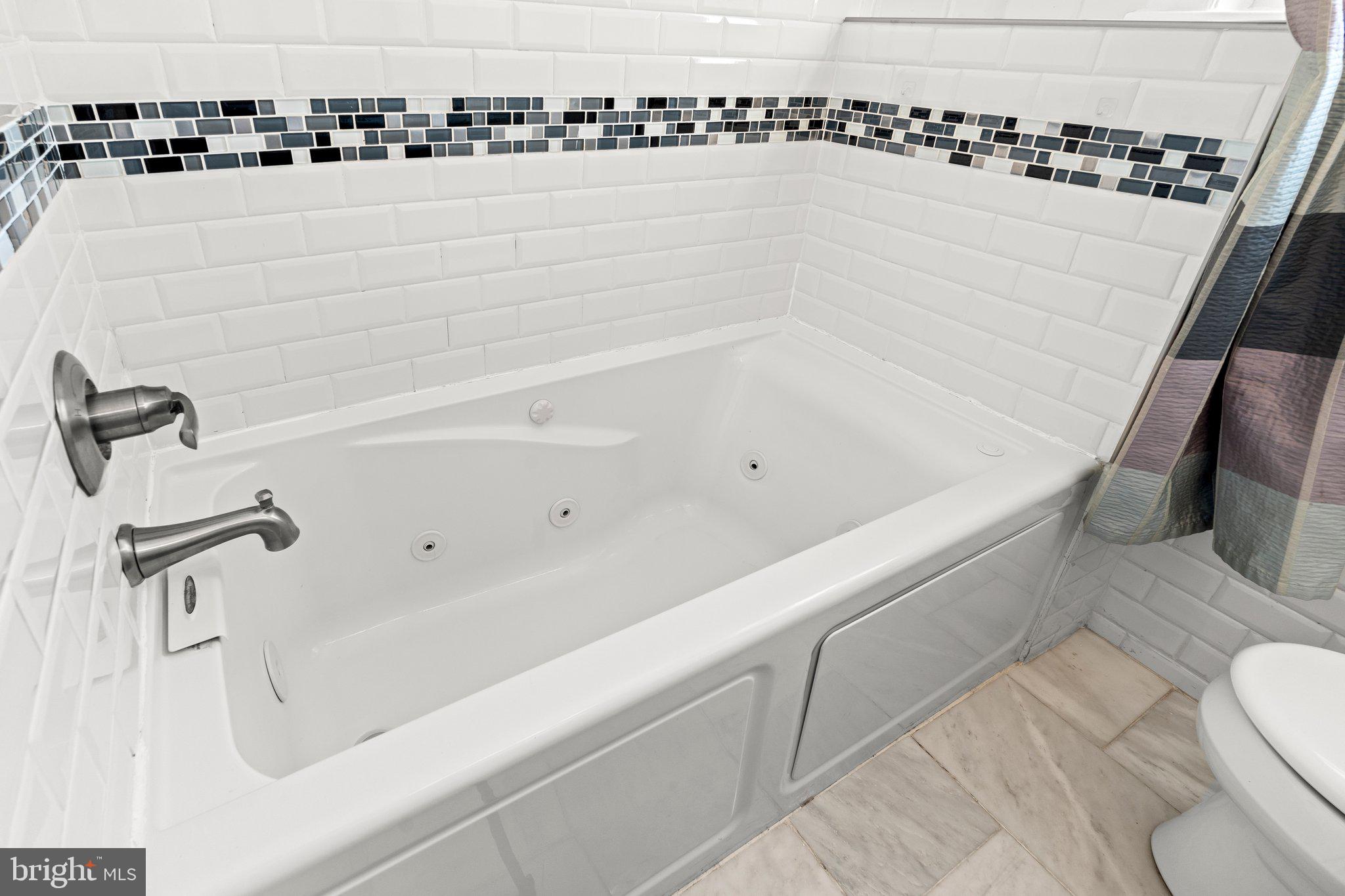 FAIRMOUNT - Residential