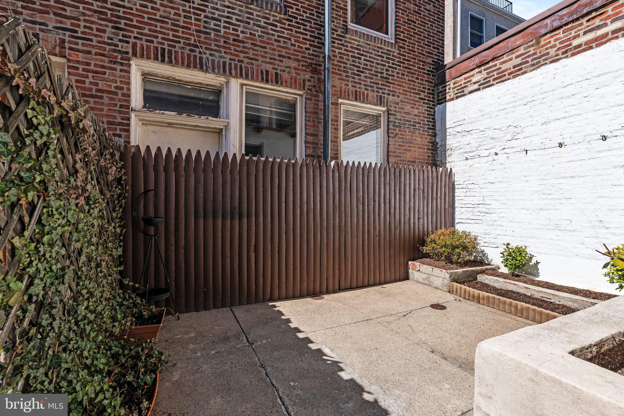 FAIRMOUNT - Residential