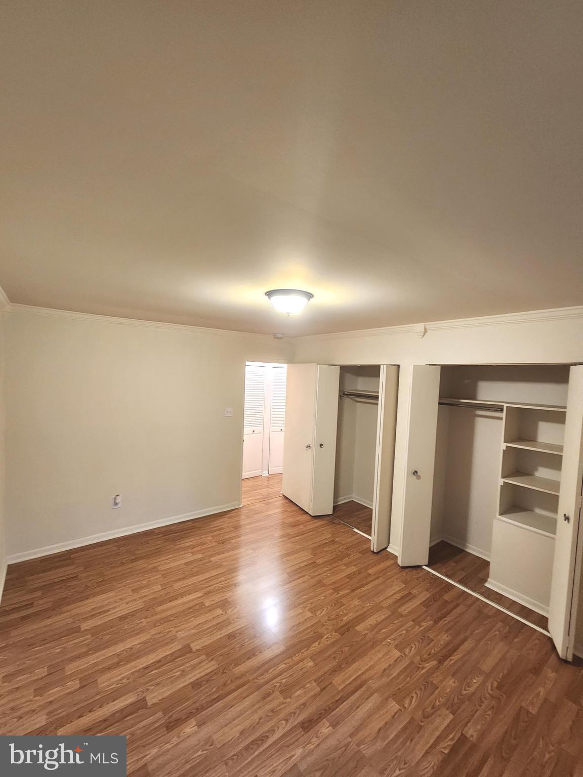 SUMMERTREE CONDO APTS - Residential Lease