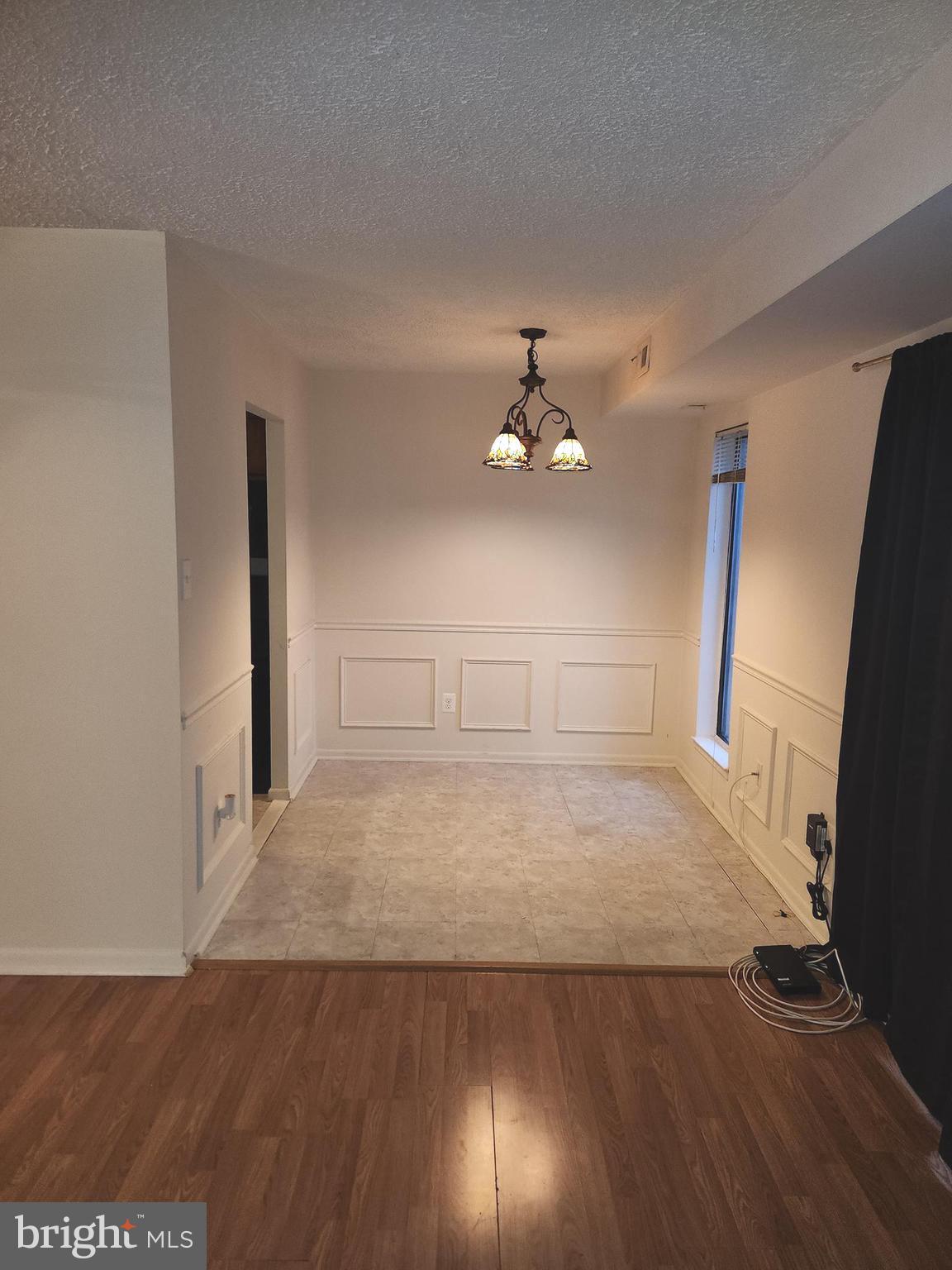 SUMMERTREE CONDO APTS - Residential Lease