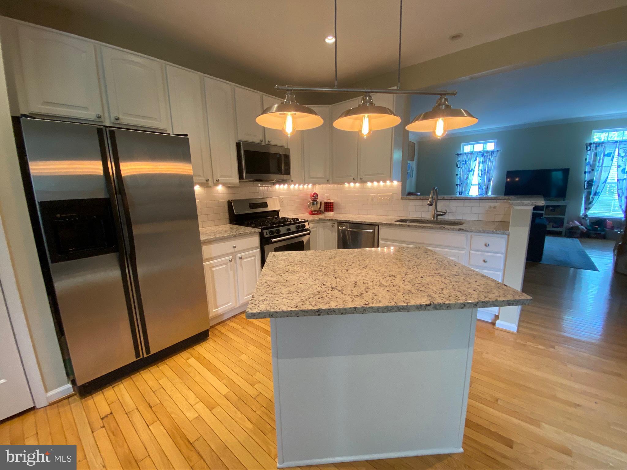 CAMERON STATION - Residential