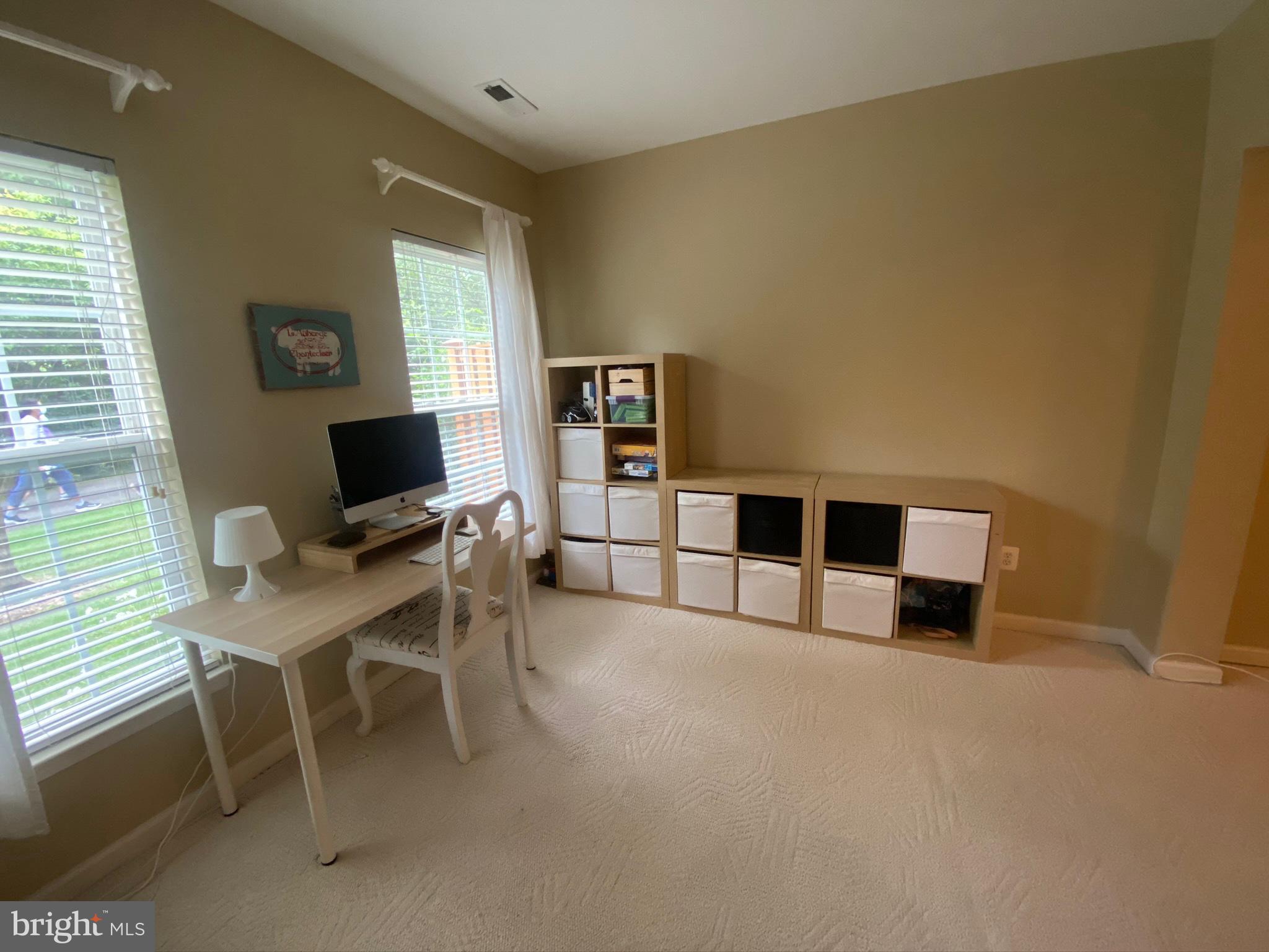 CAMERON STATION - Residential