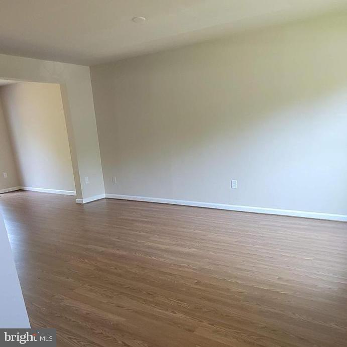 LONDON WOODS - Residential Lease