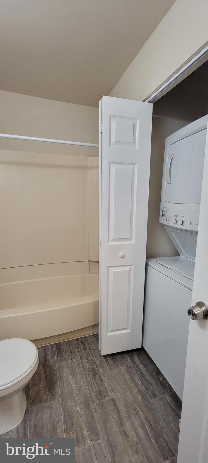 LONDON WOODS - Residential Lease