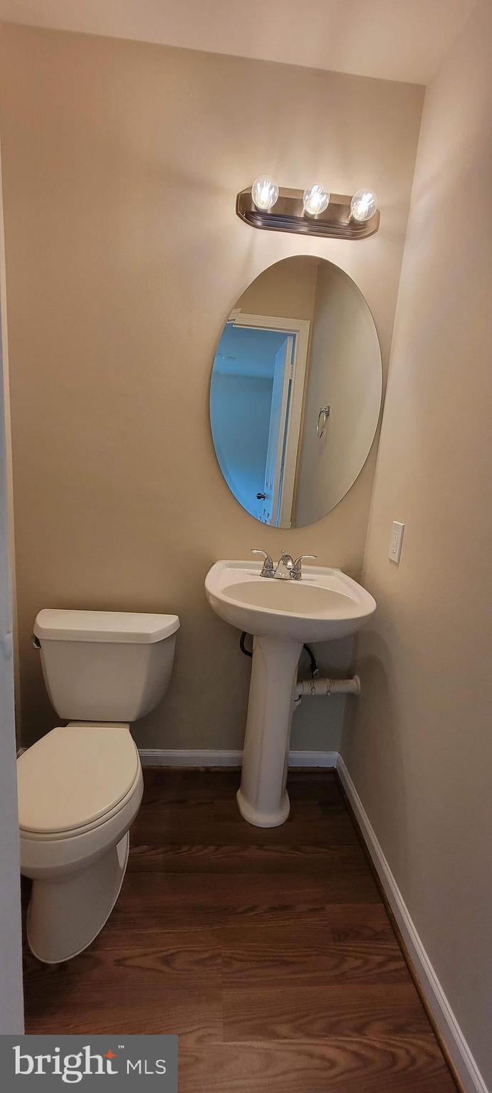 LONDON WOODS - Residential Lease