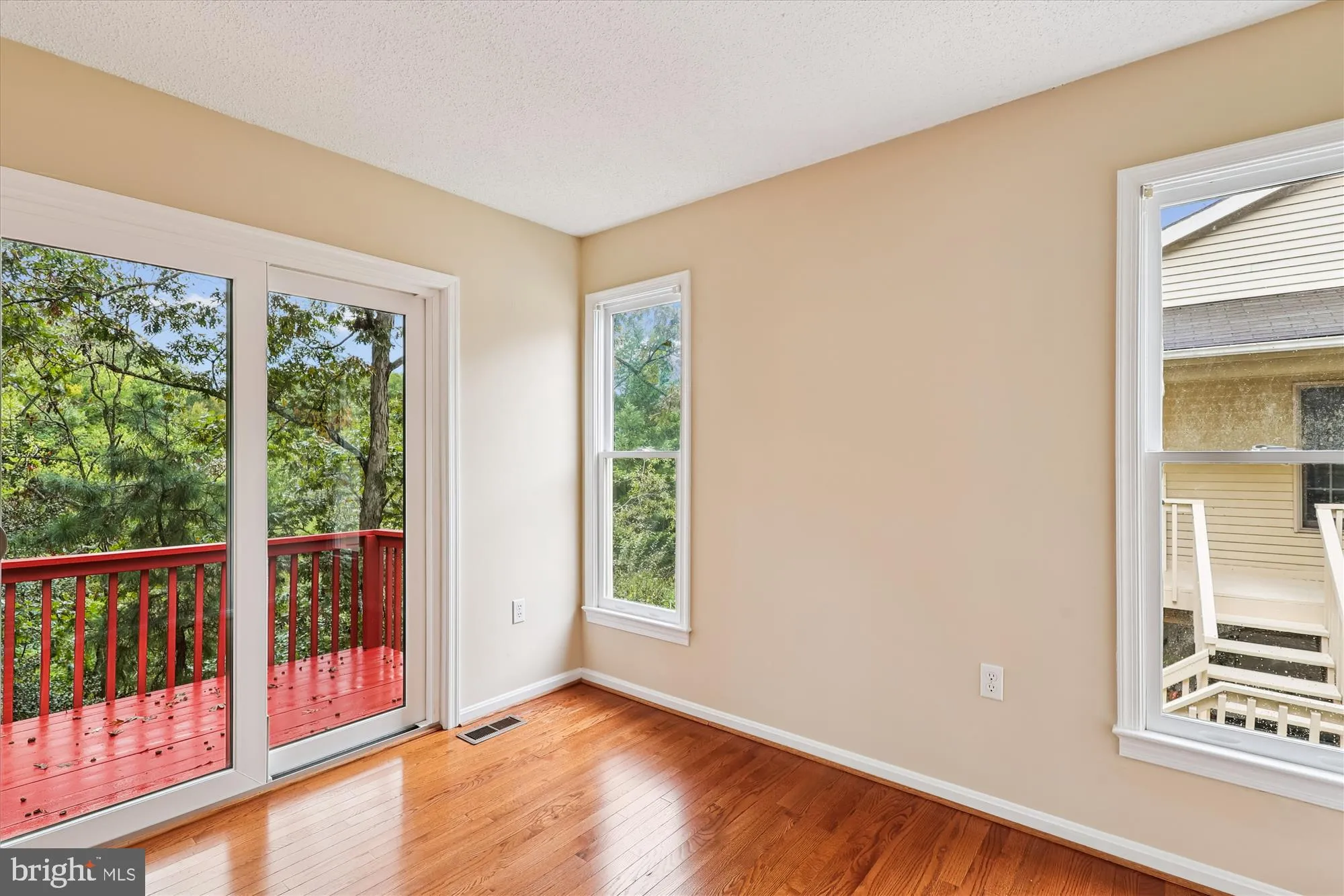 Annapolis, Maryland 21401, United States, 2 Bedrooms Bedrooms, ,3 BathroomsBathrooms,Residential,Coming Soon,225957