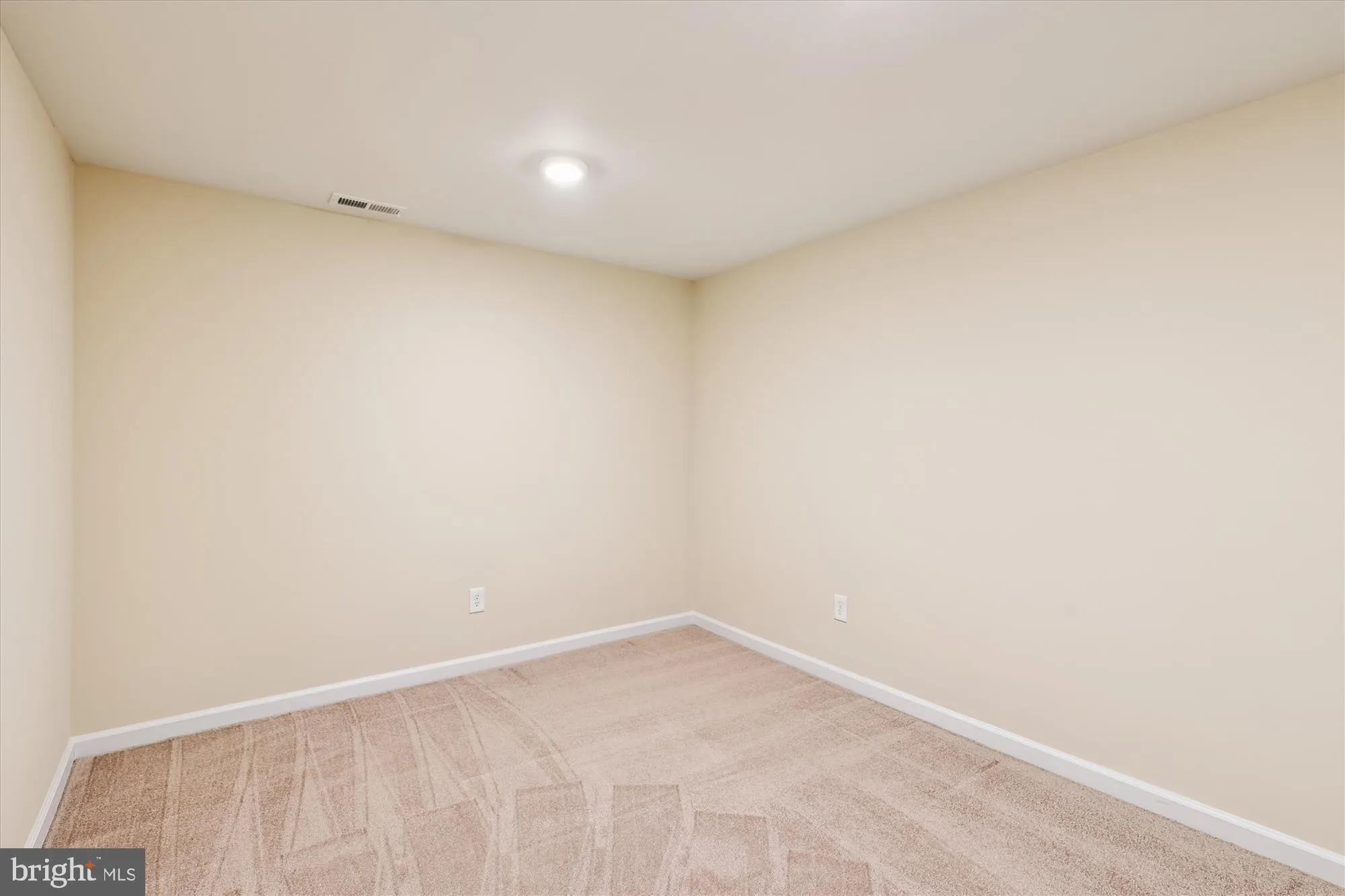 Annapolis, Maryland 21401, United States, 2 Bedrooms Bedrooms, ,3 BathroomsBathrooms,Residential,Coming Soon,225957