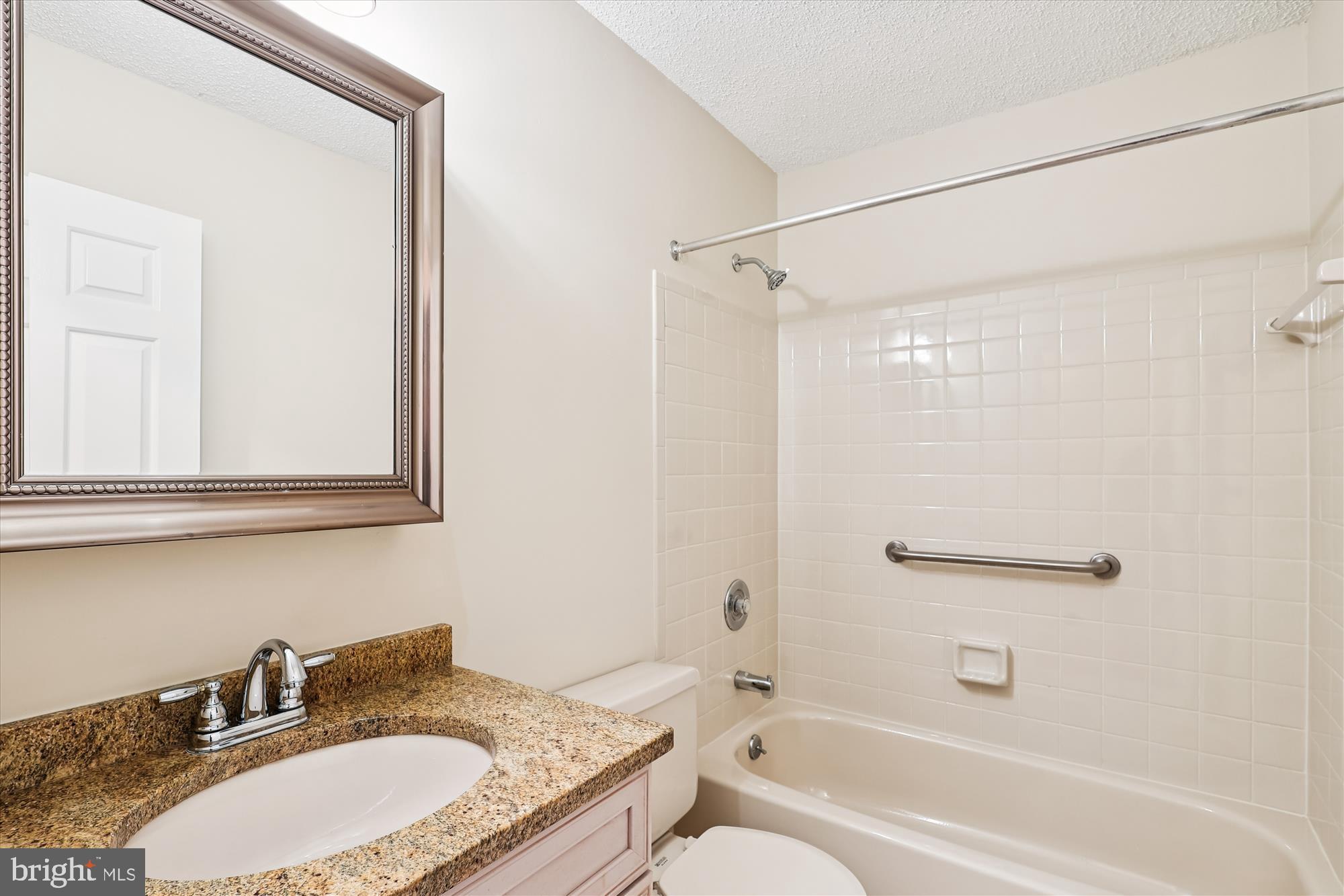 HERITAGE HARBOUR - Residential