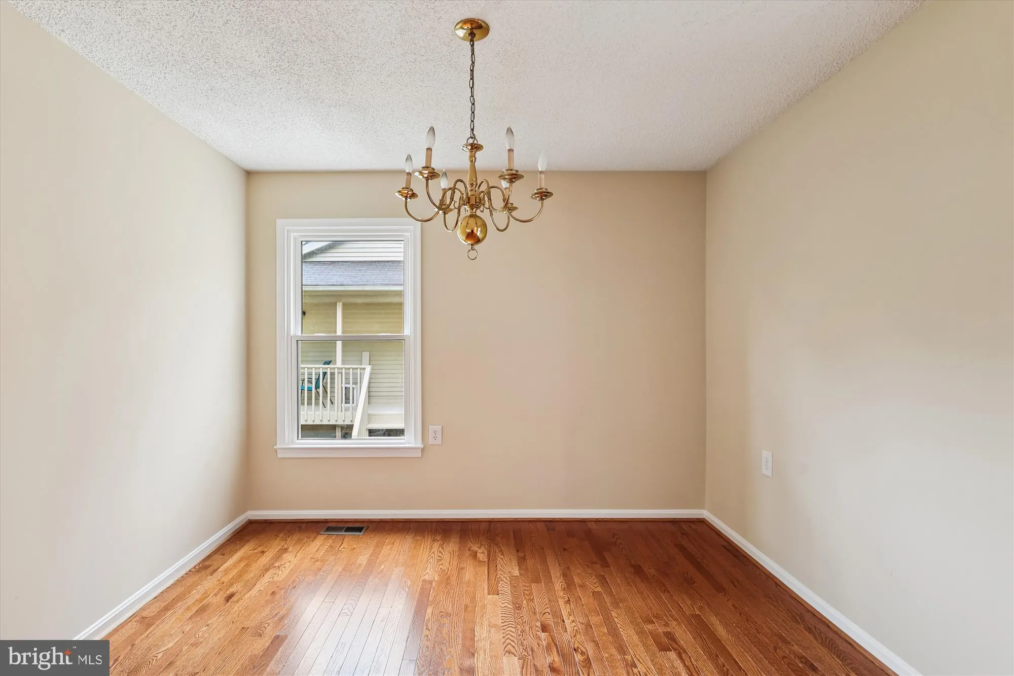 Annapolis, Maryland 21401, United States, 2 Bedrooms Bedrooms, ,3 BathroomsBathrooms,Residential,Coming Soon,225957