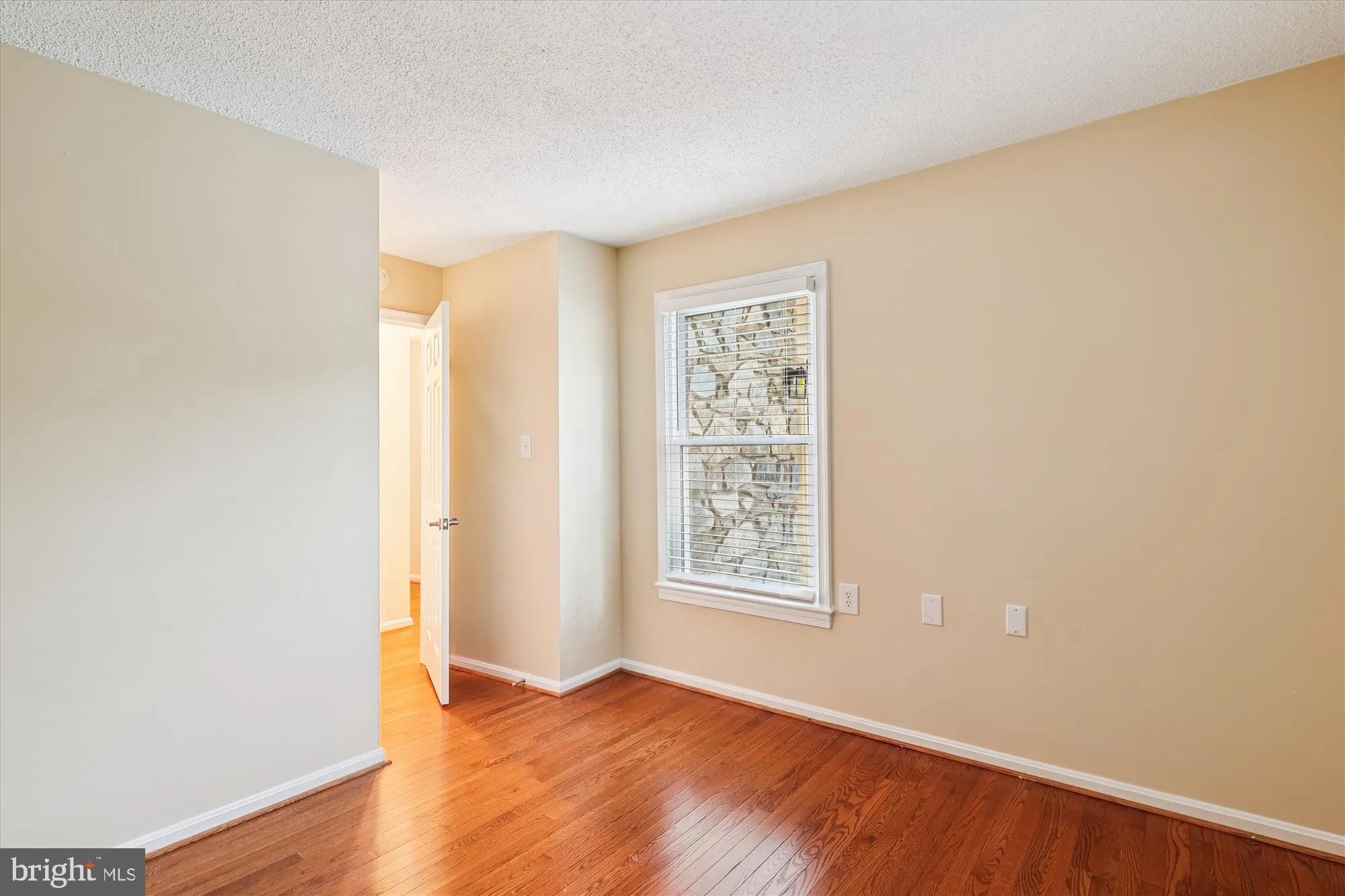 Annapolis, Maryland 21401, United States, 2 Bedrooms Bedrooms, ,3 BathroomsBathrooms,Residential,Coming Soon,225957