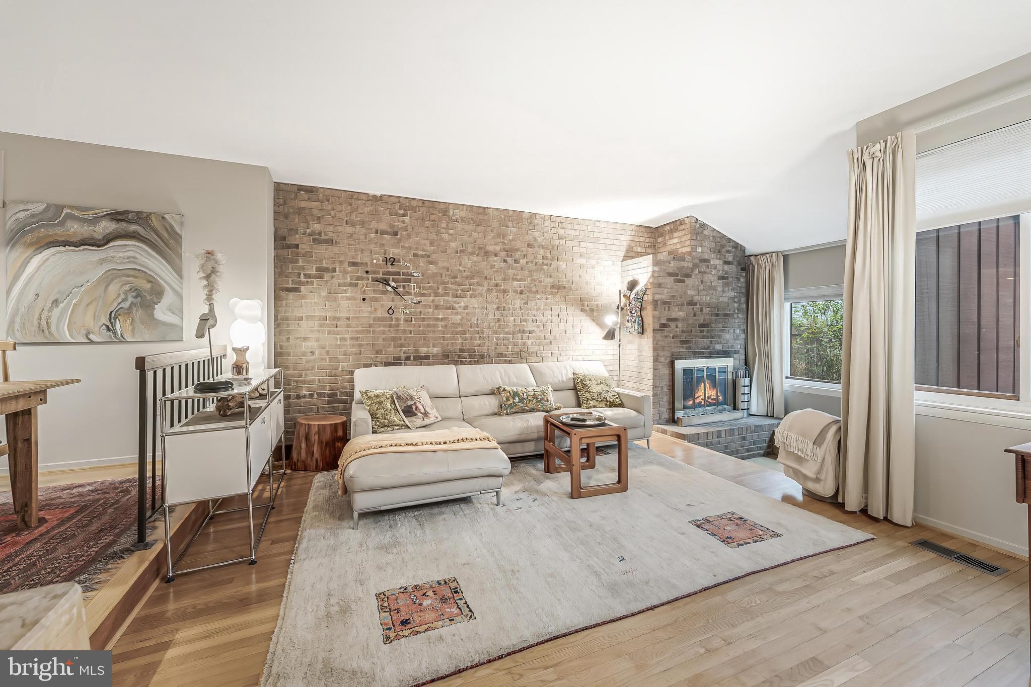 11915 ESCALANTE COURT