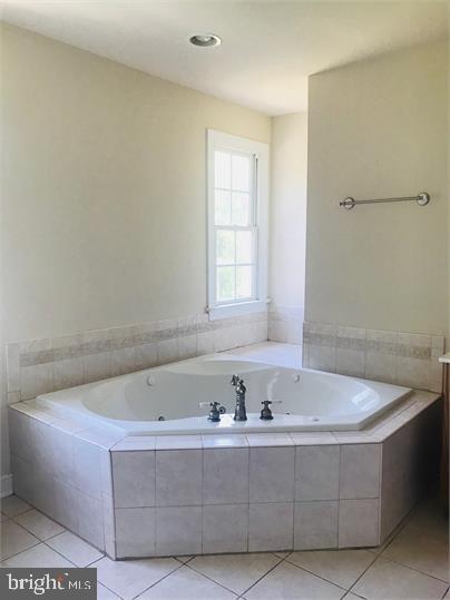 MT MORIAH ON THE POTOMAC - Residential Lease