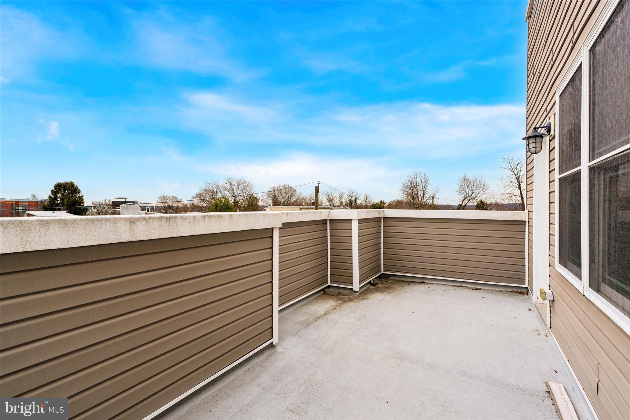 ROXBOROUGH - Residential