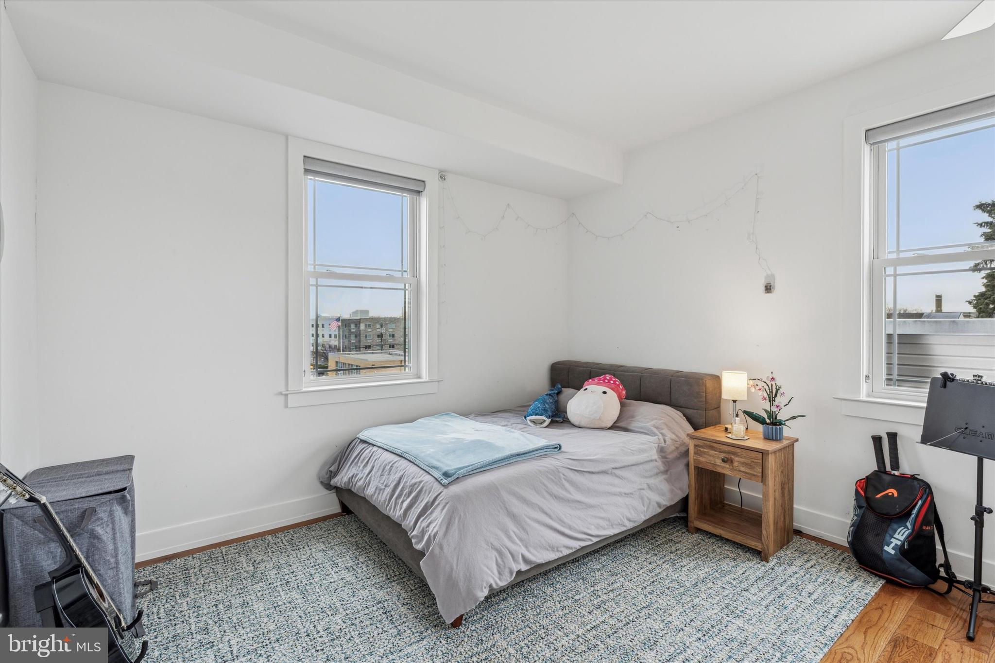 ROXBOROUGH - Residential