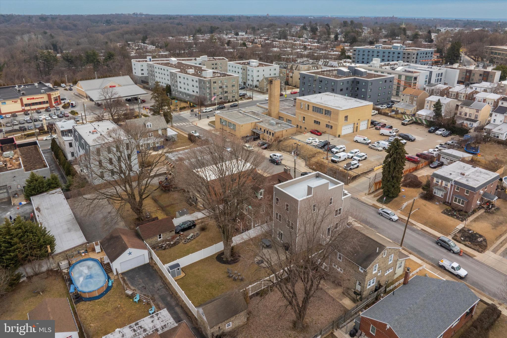 ROXBOROUGH - Residential