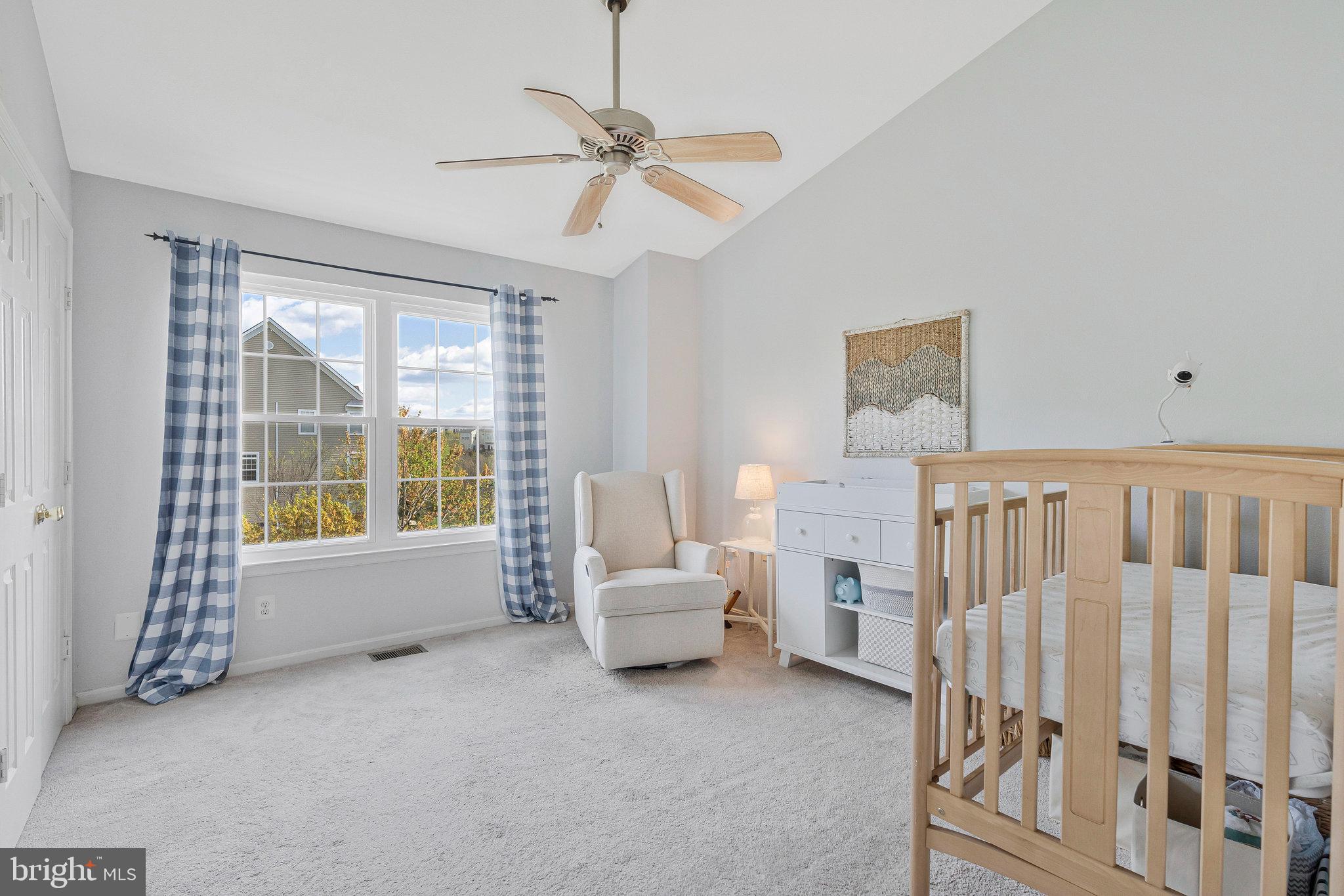 FOX MILL STATION - Residential