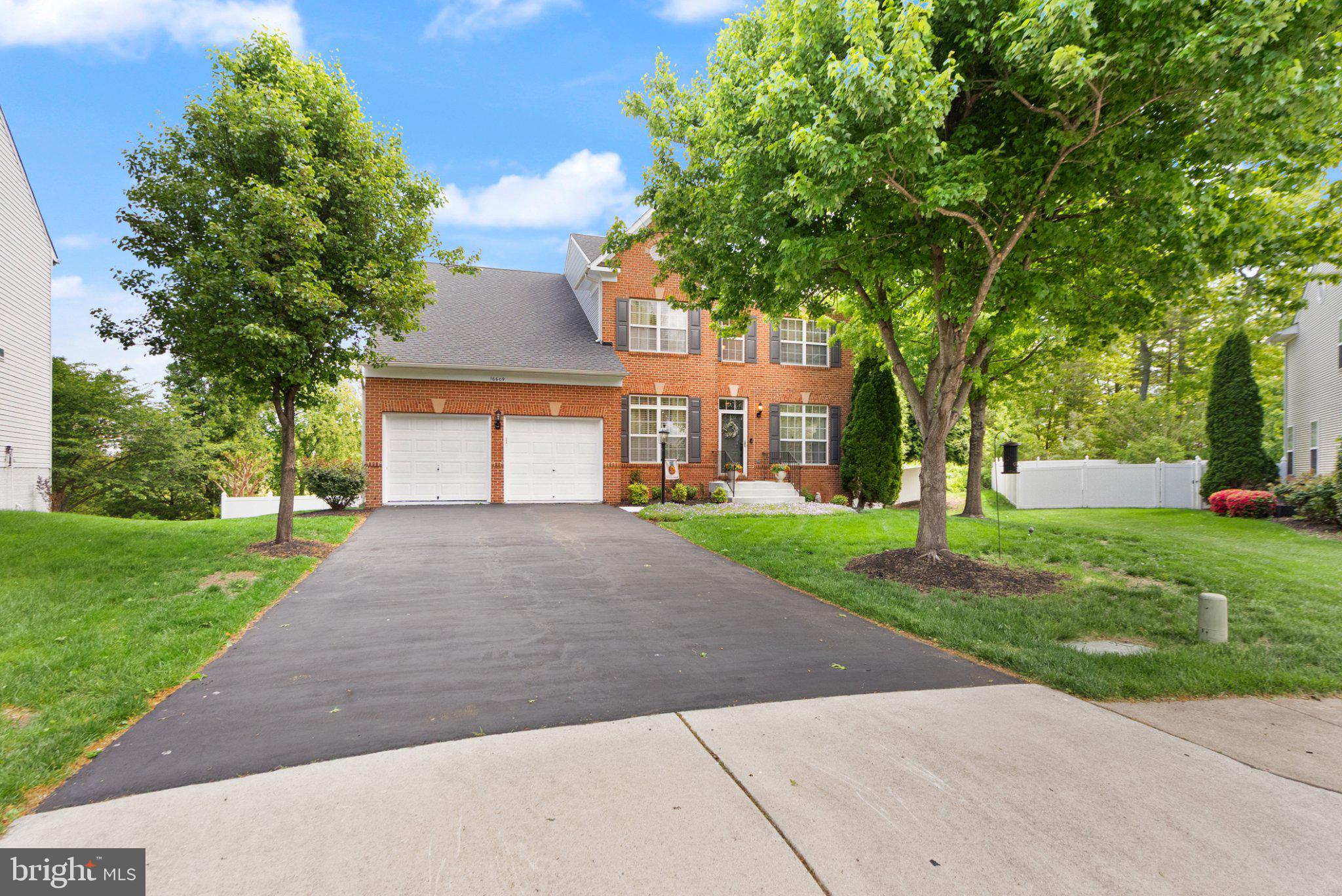 16609 BADGER COURT