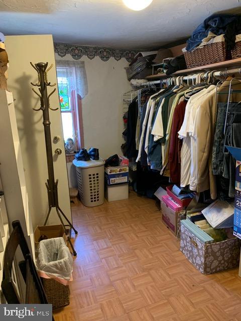 ABBOTTSTOWN BOROUGH - Residential