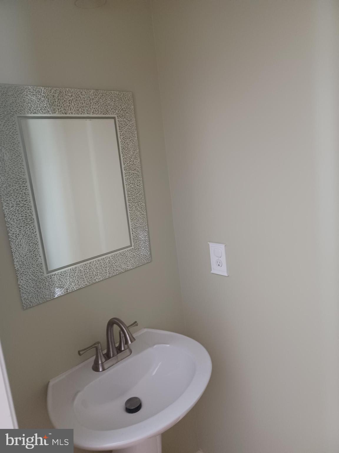 MANOR PARK - Residential Lease