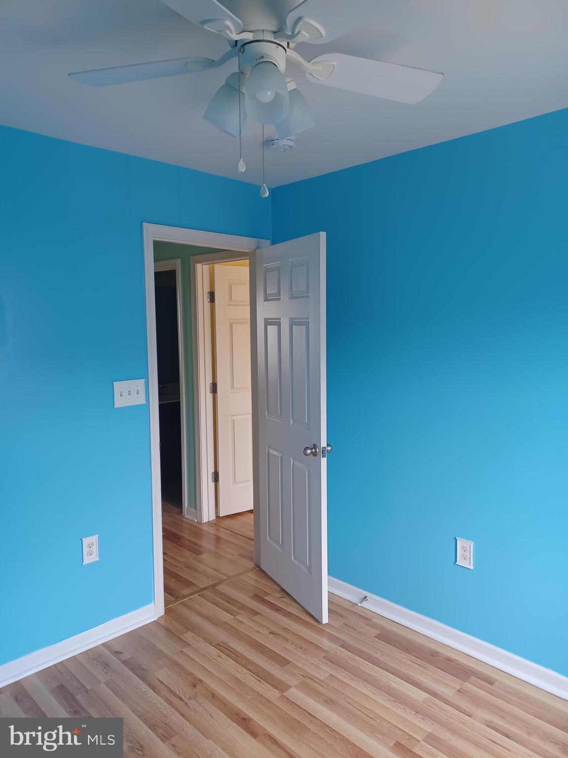 MANOR PARK - Residential Lease